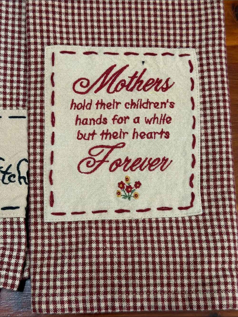 Vtg Country Gingham Mother’s Day / Kitchen Hand Towels Set of 2